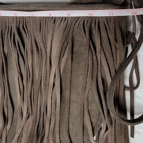 Ecoté suede fringe crossbody bag - Picture 10 of 15